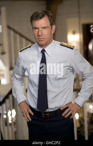 DEINE, MEINE & UNSERE Yours, mine und ours USA 2005 Raja Gosnell Der Verwitwete Coast Guard Admiral Frank Beardsley (DENNIS QUAID) Regie: Raja Gosnell aka. Deine, meine &amp; unsere Stockfoto