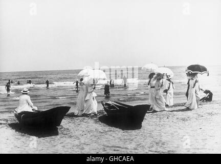 TOD IN VENEDIG Morte ein Venezia Italien/Frankreich 1971 Luchino Visconti Nostalgische Strandszene: Morte ein Venezia Regie: Luchino Visconti aka. Morte a Venezia Stockfoto