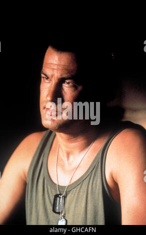 ALARMSTUFE: ROT unter Belagerung USA/F 1992 Andrew Davis STEVEN SEAGAL Regie: Andrew Davis aka. Im Belagerungszustand Stockfoto