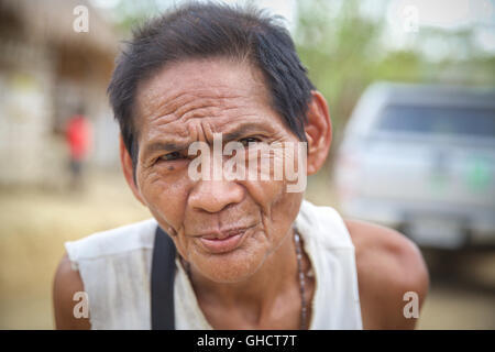 Leute aus dem Stamm der Mangyan auf Mindoro, Philippinen Stockfoto