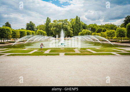 Der Fountain Lake auf dem Grand Vista in Battersea Park, London, Großbritannien Stockfoto