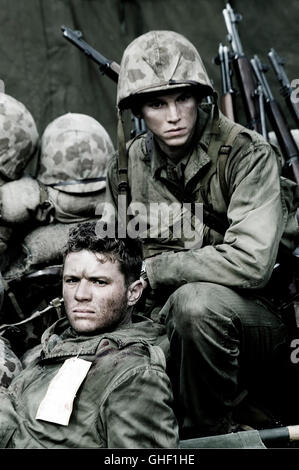 FLAGS OF OUR FATHERS USA 2006 Clint Eastwood RYAN PHILLIPPE und STARK SANDS als US-Marines. Regie: Clint Eastwood Stockfoto