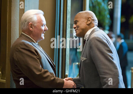 BOBBY Bobby USA 2006 Bobby / die Geschichte der Ermordung von US-Senator Robert F. Kennedy / John Casey (ANTHONY HOPKINS) und Nelson (HARRY BELAFONTE) Regie: Emilio Estevez aka. Bobby Stockfoto