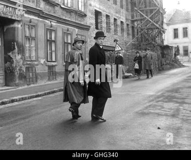 JACQUES JOUANNEAU (Penche A Gauche), JEAN-PIERRE CASSEL (Corporal) Regie: Jean Renoir Stockfoto