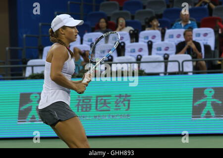 Wuhan, Wuhan, China. 27. Sep, 2016.  US-amerikanischer Profi-Tennis Spieler Venus Williams Niederlagen kasachische Tennisspielerin Yulia Putintseva bei WTA Open Wuhan in Wuhan, der Hauptstadt der Provinz Zentral-China Hubei, 27. September 2016. Bildnachweis: SIPA Asien/ZUMA Draht/Alamy Live-Nachrichten Stockfoto