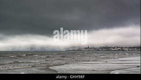 Penzance, Cornwall, UK. 28. September 2016. Großbritannien Wetter. Dichter Nebel hängt über Süd-West, Cornwall, bei allen Flügen zu den Scilly-Inseln wegen des Wetters geerdet. Bildnachweis: Simon Maycock/Alamy Live-Nachrichten Stockfoto