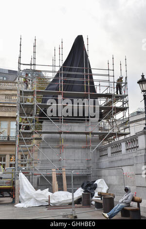 Trafalgar Square, London, UK. 29. September 2016. riesigen Daumen hoch, "Wirklich gut" David Shrigley vierten Sockel Trafalgar Stockfoto