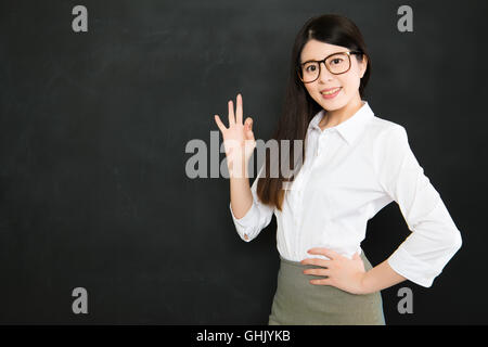 Gute Lehrer wissen, wie man Schüler in der Schule zur Geltung zu bringen Stockfoto