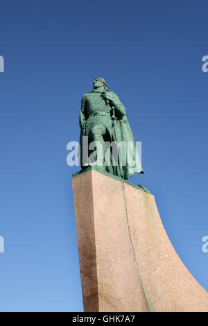 Statue von Leif Eriksson, Explorer gilt als der erste Europäer in Nordamerika, Reykjavik, Island zu landen. Stockfoto