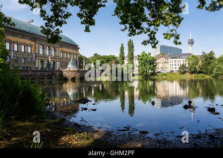 Düsseldorf ist die Hauptstadt des deutschen Bundeslandes Nordrhein-Westfalen Stockfoto