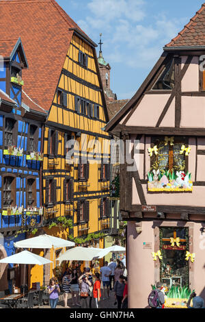 Bunte und malerische Dorf in Riquewihr. Stockfoto