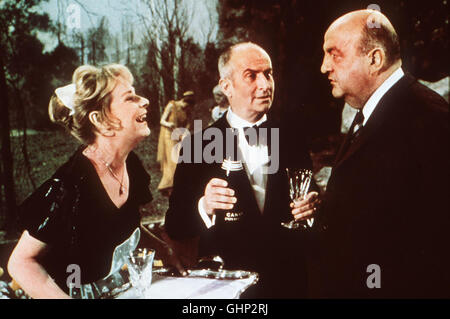 Hasch mich, Ich bin der Mörder Antoine Brisebard, Autor Erfolgreicher Lustspiele, Probt Den Dr. Mord - Und Das Beileibe Nicht Nur Für Bühnenzwecke. Foto: Antoine Brisebard (LOUIS DE FUNES, M.) Und seine Frau Sylvie (CLAUDE GENSAC) Haben Eine hinaus Im Keller. Ahnt Inspektor Ducres (BERNARD BLIER) Etwas? Regie: Jean Girault aka. Jo Stockfoto