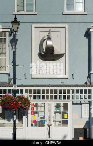 Die Regatta Restaurant Aldeburgh Suffolk UK und Details von Zeichen Stockfoto