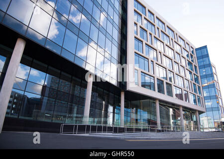 Ein Zentralplatz Bürogebäude in Cardiff, Südwales. Stockfoto