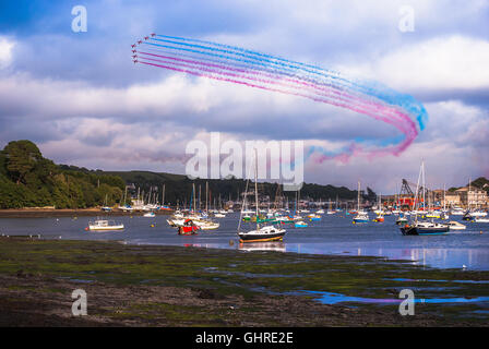 Die roten Pfeile zeigen die über falmouth in Cornwall, Großbritannien am 10/08/2016 Stockfoto