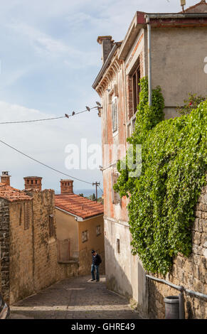 Schmale Gasse im alten Stadt Piran, Istrien, Slowenien Stockfoto