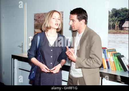 Das Ehepaar Werner Und Wibke Bruhns Sitzend Im Wohnzimmer, Ende 1960er