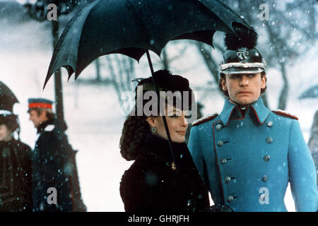 Ludwig II. (HELMUT BERGER) Und Elisabeth von Österreich (ROMY SCHNEIDER). Regie: Luchino Visconti aka. Le Crepuscule De Dieux Stockfoto