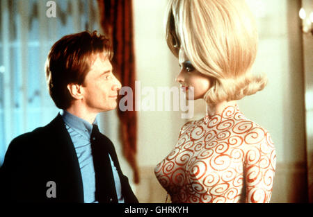 Mars Attacks - Szene Mit MARTIN SHORT Und LISA MARIE. Regie: Tim Burton aka. Mars Attacks Stockfoto