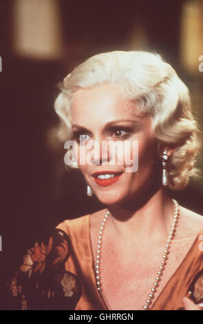 ES WAR EINMAL IN AMERIKA - New York Zu Zeiten der Prohibition. Nudeln Und seine Freunde Schlagen Sich Mit Alkoholschmuggel Durchs Leben. Als Das Jüngste Mitglied der Bande Erschossen Wird, Ersticht Nudeln Den Mörder Und Geht Dafür ins Gefängnis. Foto: Carol (TUESDAY WELD). Regie: Sergio Leone aka. Once upon a Time in America Stockfoto