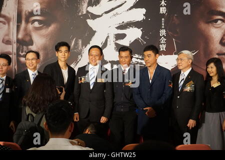 Hongkong, China. 10. August 2016. Ching Wan Lau, Louis Koo und Eddie Peng an der Charity-Premiere von rufen des Heros in Hongkong, China am 10. August 2016. © TopPhoto/Alamy Live-Nachrichten Stockfoto