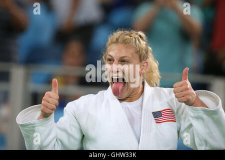 Rio De Janeiro, Rio De Janeiro, Brasilien. 11. August 2016.  Amerikanische Judoka Kayla Harrisonda Kategorie Schwergewicht gewinnt Gewicht (78kg) Frauen Judo Olympiade in Rio De Janeiro 2016 Carioca 2 Arena in Brasilien und die Goldmedaille zu bekommen. Französisch Audrey Tcheuméo holte Silber und brasilianischen Mayra Aguiar und der slowenischen Anamari VelenÅ¡ek nahm Bronze. Foto: Geraldo Bubniak Credit: Geraldo Bubniak/ZUMA Draht/Alamy Live News Stockfoto