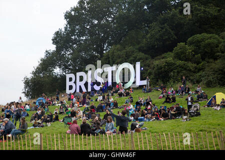 Bristol, UK. 11. August 2016. Bristol International Balloon Fiesta in Gang kommt Credit: Keith Larby/Alamy Live News Stockfoto