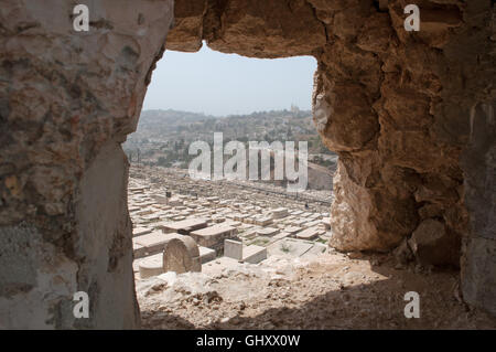 Jerusalem, Israel: Blick auf die Gräber der Jüdischen Friedhof, den alten Friedhof in der Stadt, ein heiliger Ort für Juden auf dem Ölberg Stockfoto