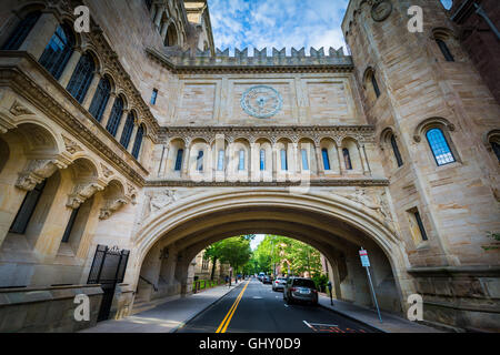 Die High Street Bogen an der Yale University in New Haven, Connecticut. Stockfoto