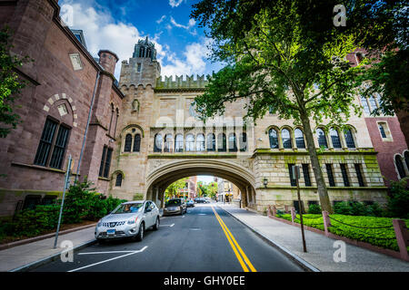 Die High Street Bogen an der Yale University in New Haven, Connecticut. Stockfoto