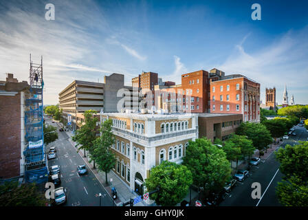 Ansicht von Gebäuden in der Innenstadt von New Haven, Connecticut. Stockfoto