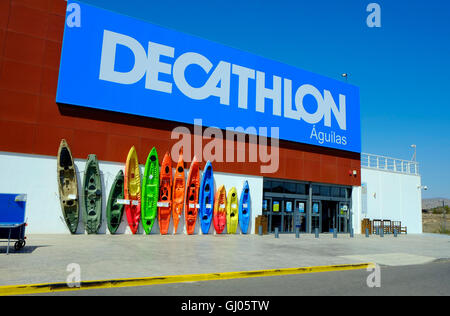 Decathlon-Geschäft, Aguilas, Spanien Stockfoto