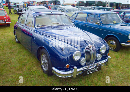 Vorderansicht des Jaguar 3.8 Mk2 auf einer englischen Stockfoto