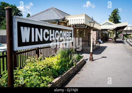 Zeichen, die Identifizierung von Winchcombe Bahnhof auf der Gloucestershire Warwickshire Railway Stockfoto