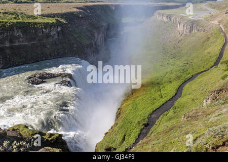 Nahaufnahme von den herrlichen Wasserfall Gullfoss, Island. Flusses Hvita Kaskadierung in die Schlucht Stockfoto