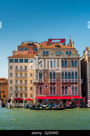 Hotel Bauer Palazzo befindet sich entlang des Canal Grande, Venedig. Italien. Stockfoto