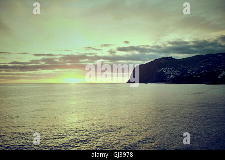 Sonnenuntergang über Meer, Madeira, Funchal, Portugal Stockfoto