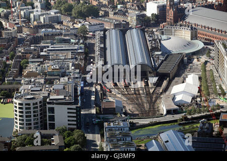 Luftaufnahme der Bahnhöfe Kings Cross & St. Pancras, London, UK Stockfoto