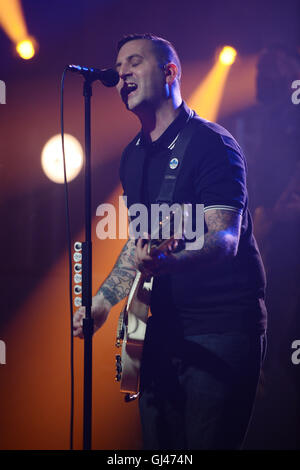 FORT LAUDERDALE FL - 11 AUGUST: Anthony Raneri der Bayside führt auf Revolution am 11. August 2016 in Fort Lauderdale, Florida. MPI04 / MediaPunch Stockfoto