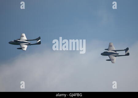 Eastbourne, Vereinigtes Königreich. 13. August 2016. Die norwegische de Havilland Vampire zeigte einige der großen Jets der Ära des Kalten Krieges. Bildnachweis: Uwe Deffner/Alamy Live-Nachrichten Stockfoto