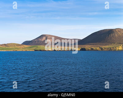dh Hoy Sound HOY ORKNEY Hills of Hoy Ward Hill und Cuilags Stockfoto