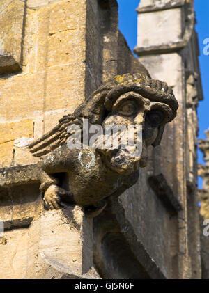 dh St Peters Norman Church WINCHCOMBE GLOUCESTERSHIRE Gargoyle historischen englisch großbritannien mittelalterliche Religion gargoyles Kopf Stockfoto