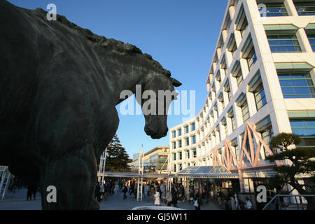 Die Statue des Top-Pferd "Haiseiko", die viele der besten Rennen in den frühen siebziger Jahren gewonnen und fuhr fort, viele Gewinner von Jap sire Stockfoto