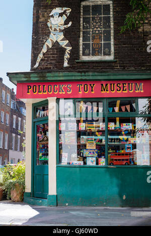 Pollocks Spielzeugmuseum, theatralische Print Lager Whitfield Street, Fitzrovia, London. Stockfoto