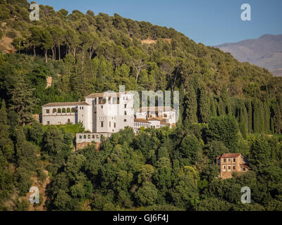 Der Palacio de Generalife war Sommersitz Schloss und Land der Nasriden Emire (Könige) von das Emirat von Granada. Stockfoto