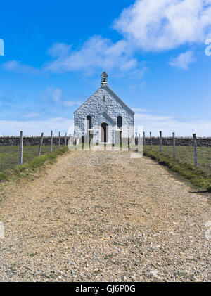 dh FAIR ISLE SHETLAND White gewaschen außen Kirchengebäude Stockfoto