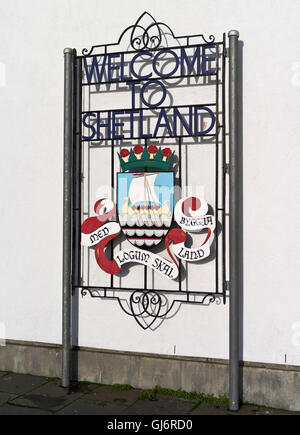 Willkommen bei dh Shetlandinseln LERWICK SHETLAND Willkommensschild Lerwick Wappen Wappen Logo Stadt Stockfoto