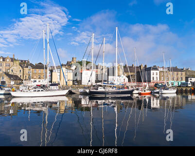 Dh Lerwick Hafen LERWICK SHETLAND Yachten im Hafen Marina de Boote Inseln Stockfoto