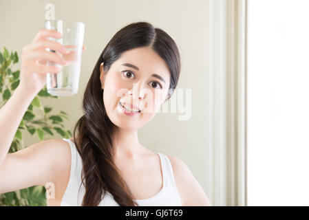 Es ist toll, Sie bereinigen, den Schweiß und du bist Trinkwasser Stockfoto