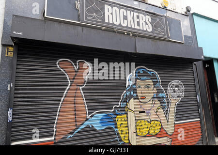 Wippe, England shop Fensterläden, nördlichen Viertel Artwork, NQ, Manchester, North West England, Großbritannien, M1 1JR Stockfoto